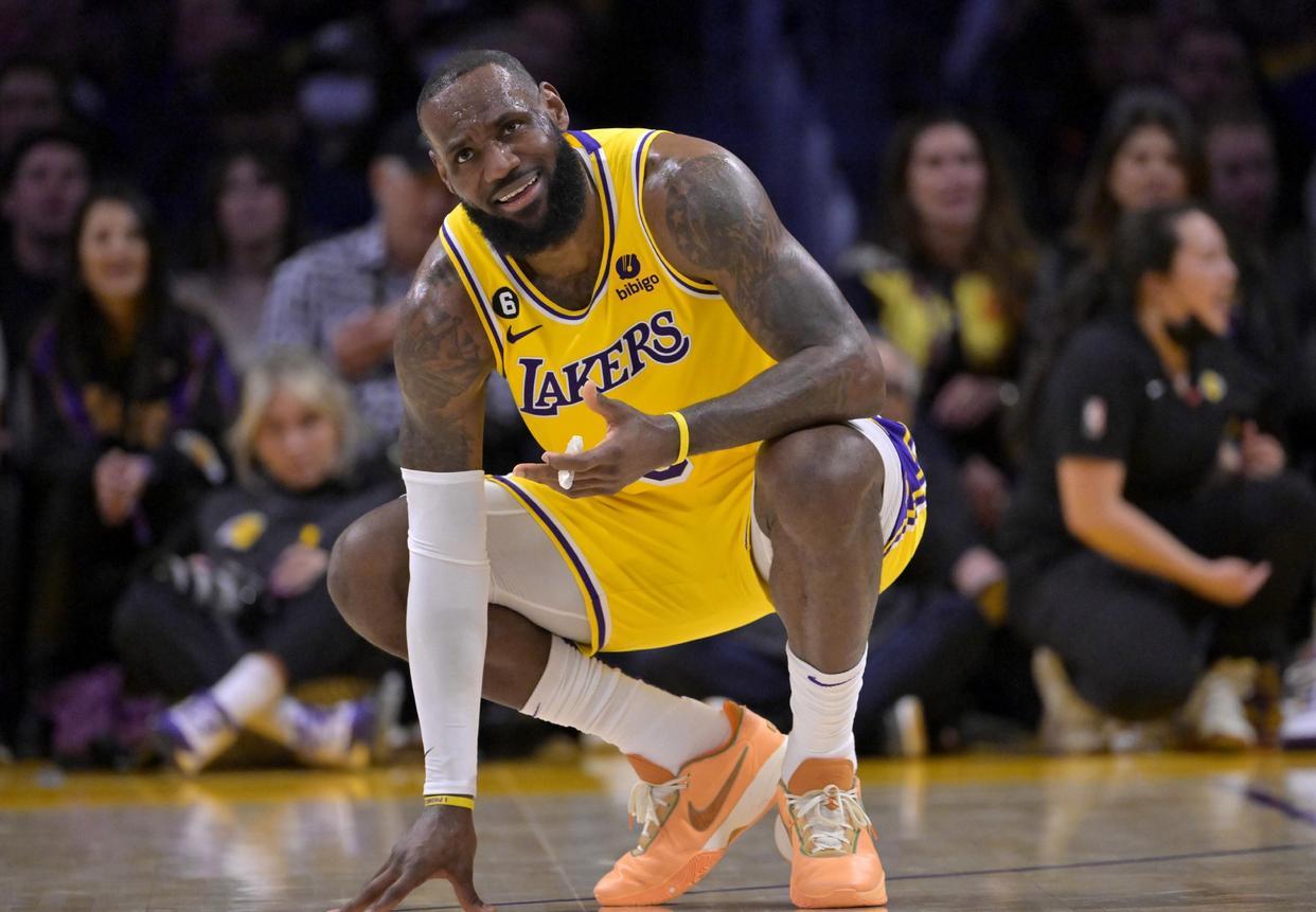 2026世界杯下注-湖人交易市场步履维艰：核心签位不松手，克内克特兜售还遇冷