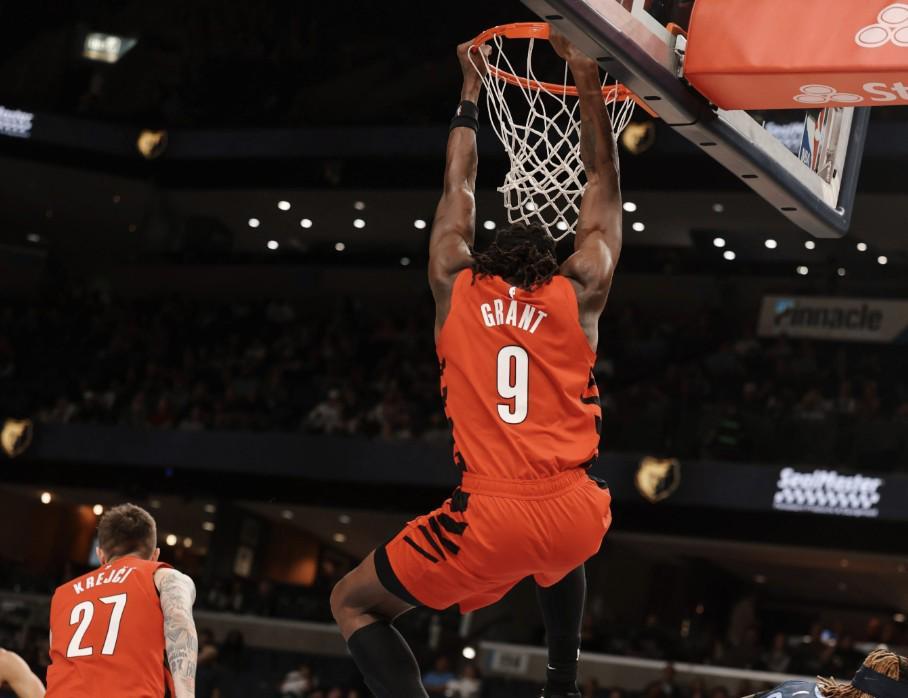 格兰特：主打内线是赛前安排好的；霍勒迪奉献了现象级的投篮