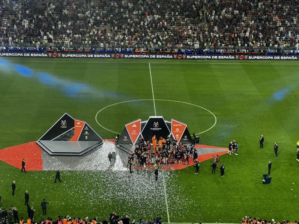 2026世界杯下注-输不起？皇马拒为巴萨列队+姆总率众将离场 阿隆索：不看重的奖杯