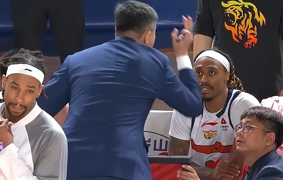 世界杯大小球投注-广东被逆转，3人及格3人拖后腿，杜峰朱芳雨急需提拔2人才能夺冠